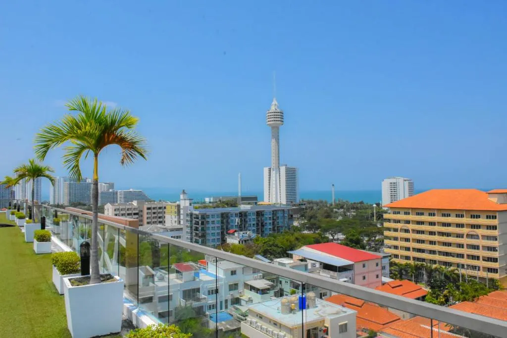 Water park: views from residences