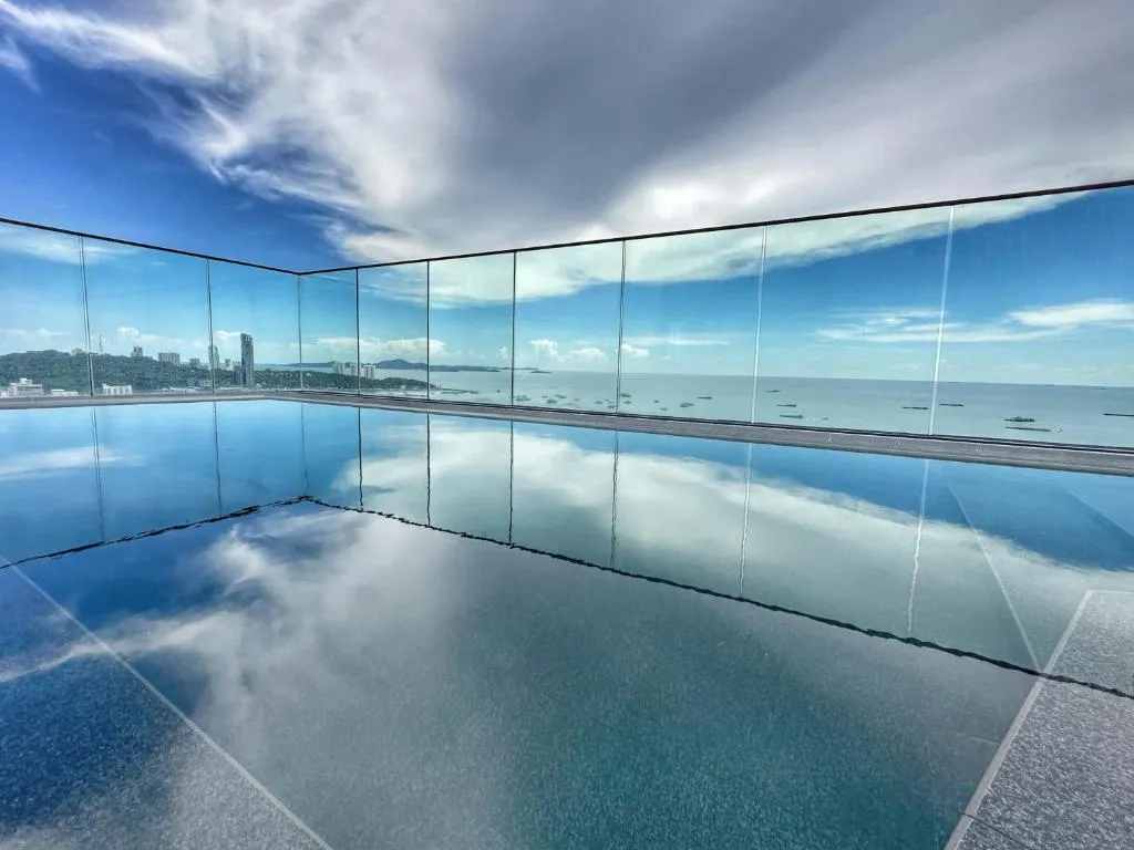 The Edge: floor plan