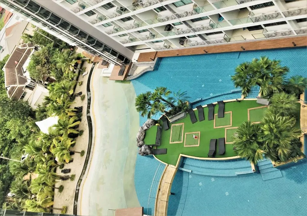Laguna Beach resort 1: floor plan