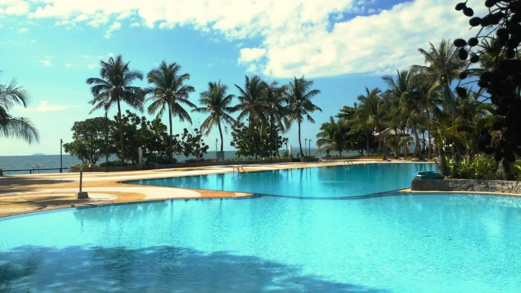 Sunshine Beach Condotel: views from residences
