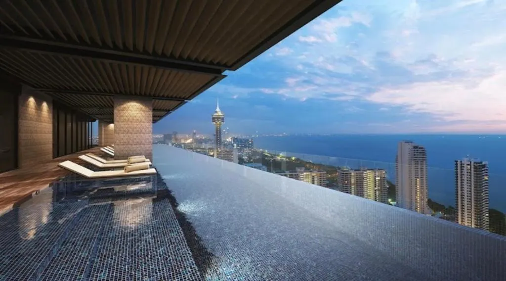 Panora pratamnak: swimming pool