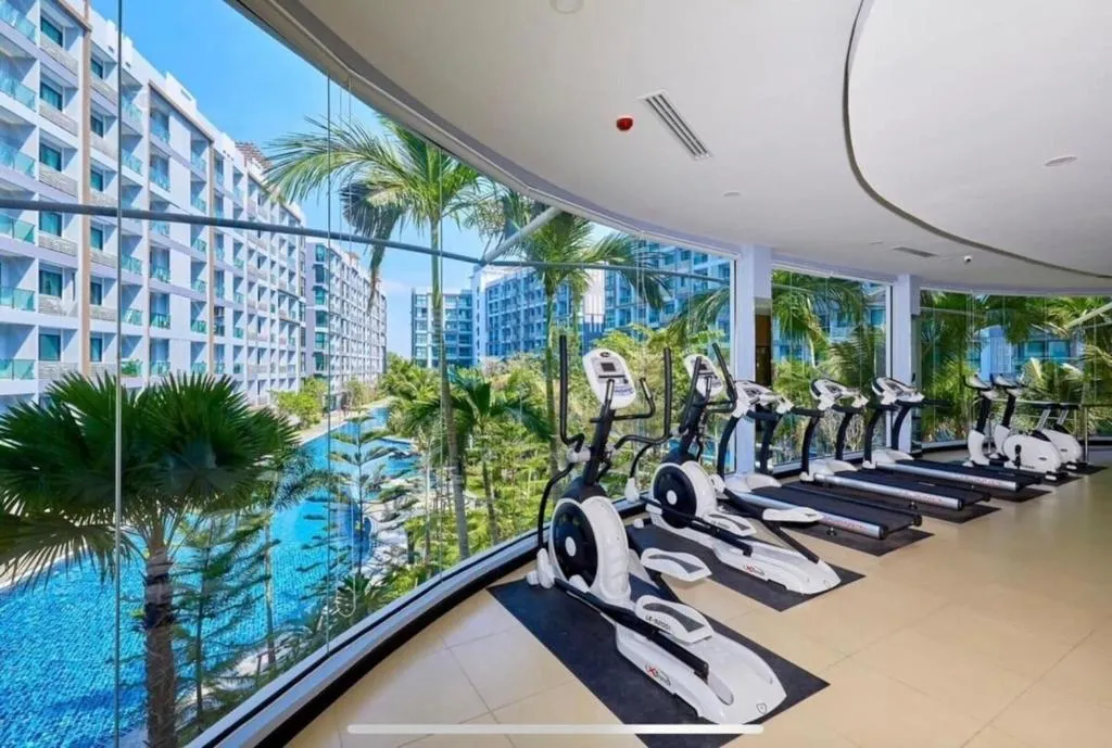 Dusit Grand Park 1 Pattaya — Condominium in Jomtien: facade