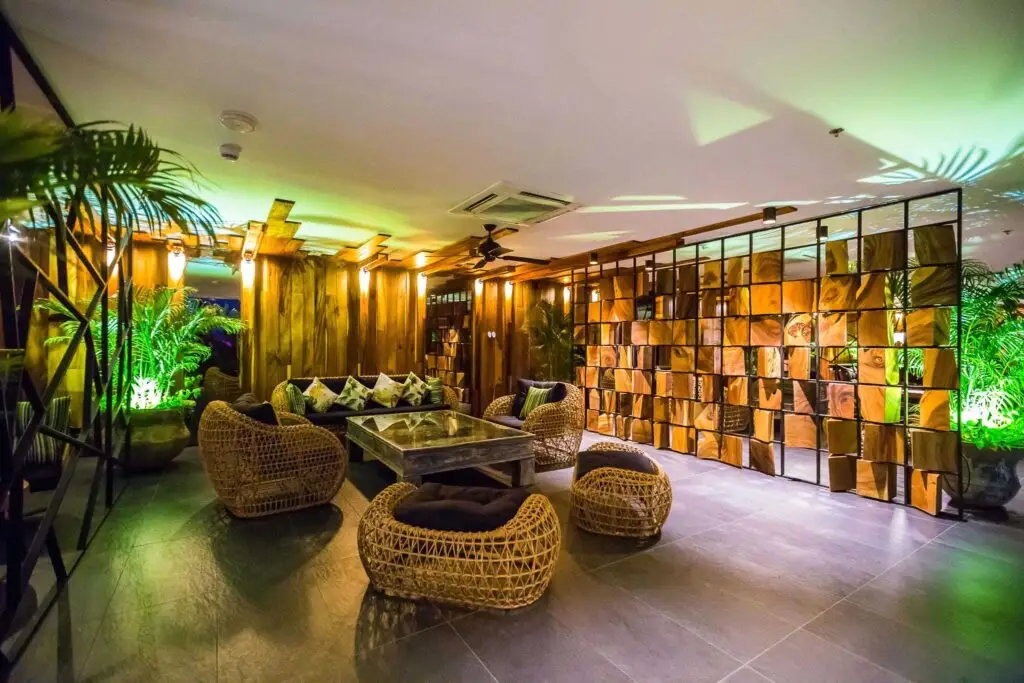 The Palm Wongamat: lobby