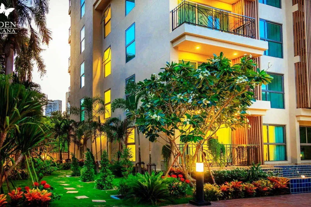 City Garden Tropicana: garden