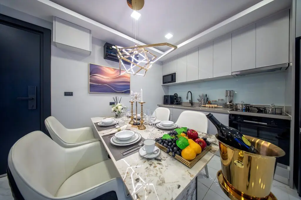 2 Bedroom 94 sq.m. interior 18