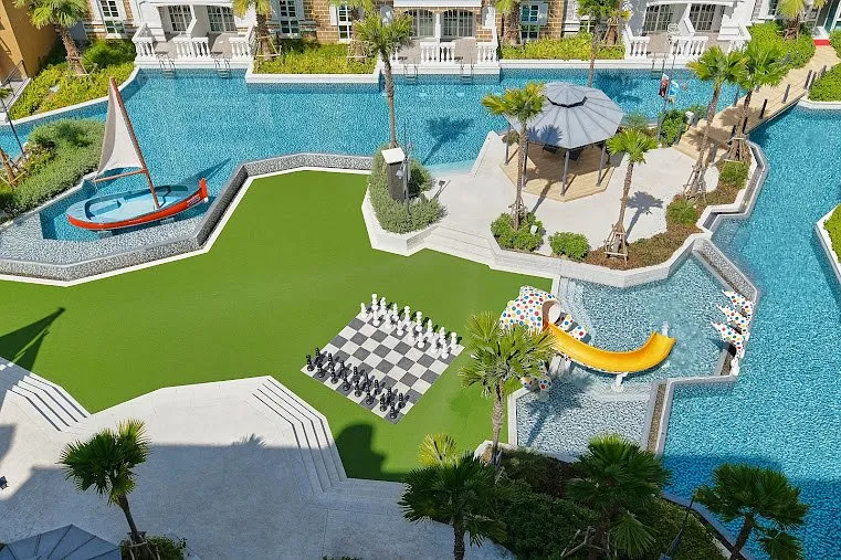 Seven Seas Côte d’Azur: views from residences