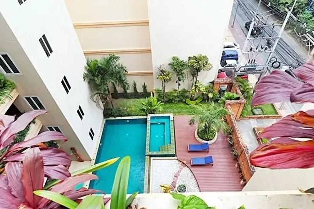 Executive residence-4: views from residences