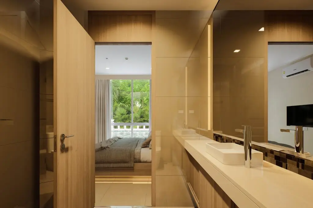 2 Bedroom interior 16