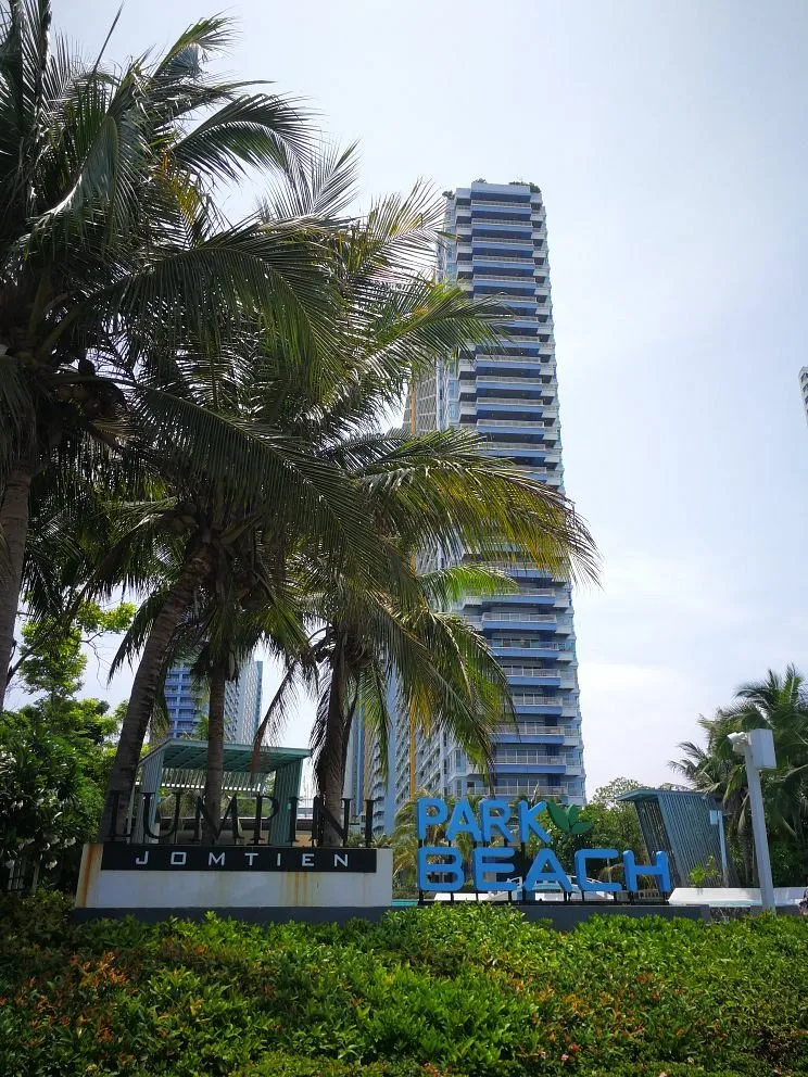 Lumpini Park Beach Jomtien: views from residences