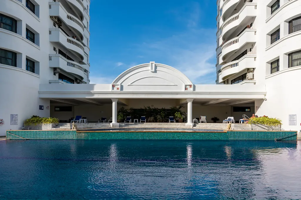 Jomtien Complex Condotel: swimming pool
