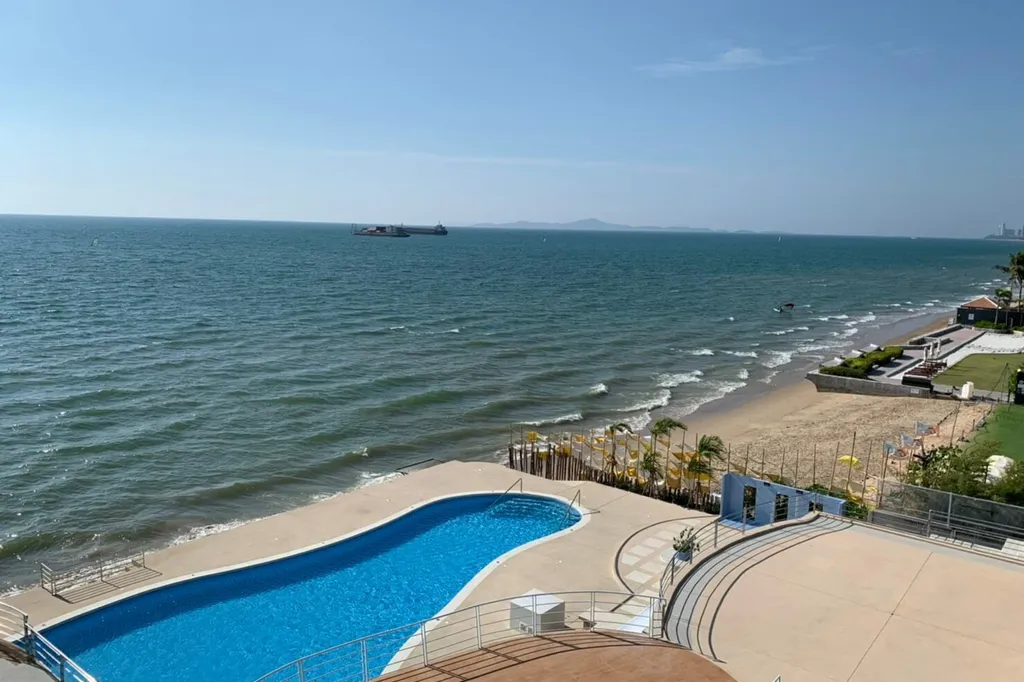 LA Royal Beach: beach