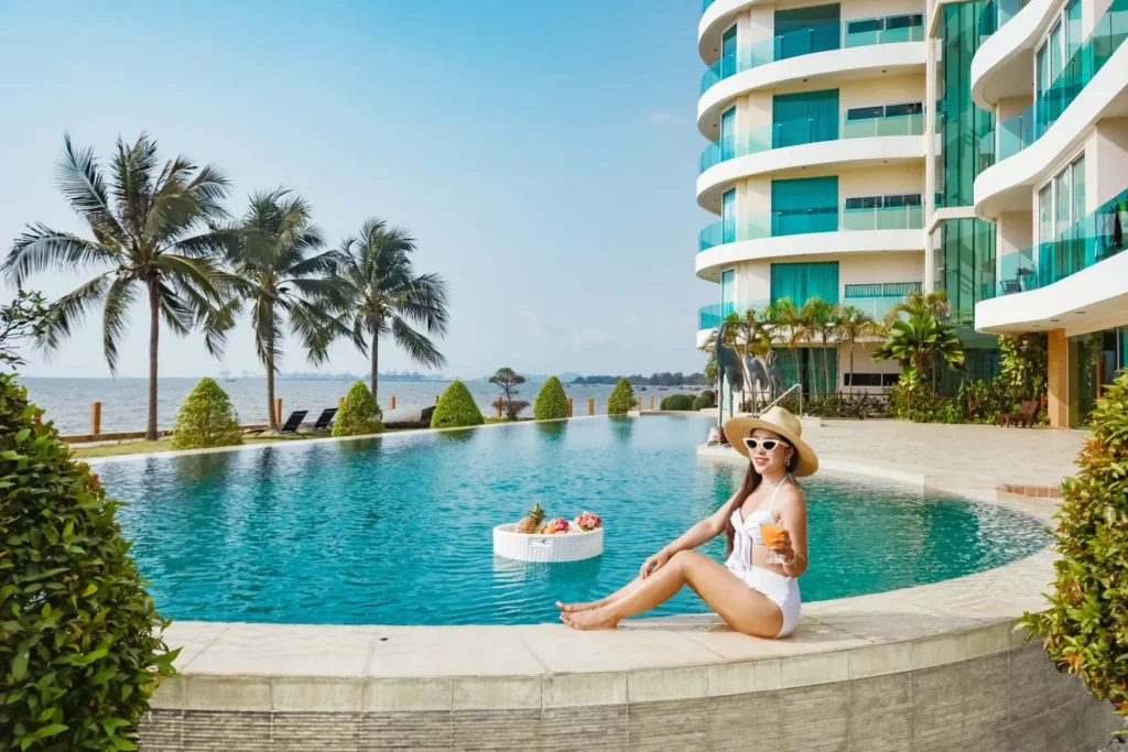 Paradise Ocean View: facade