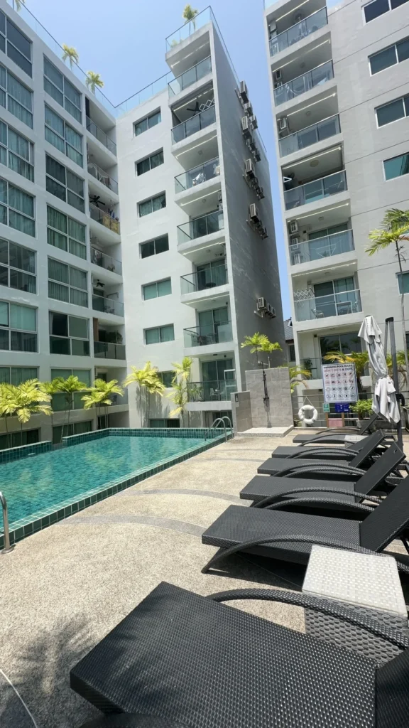 Park Royal 3: views from residences