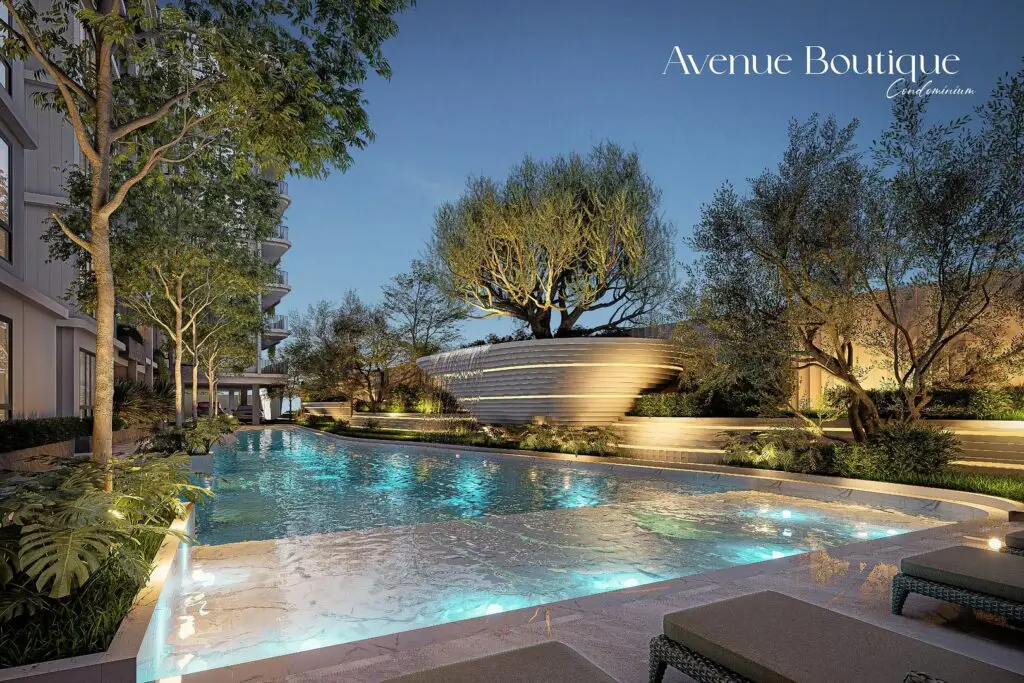Avenue Boutique Condo: swimming pool
