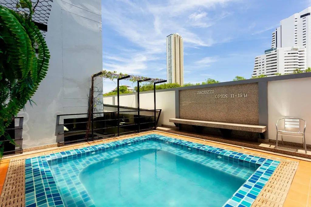 Trio Gems condo: views from residences