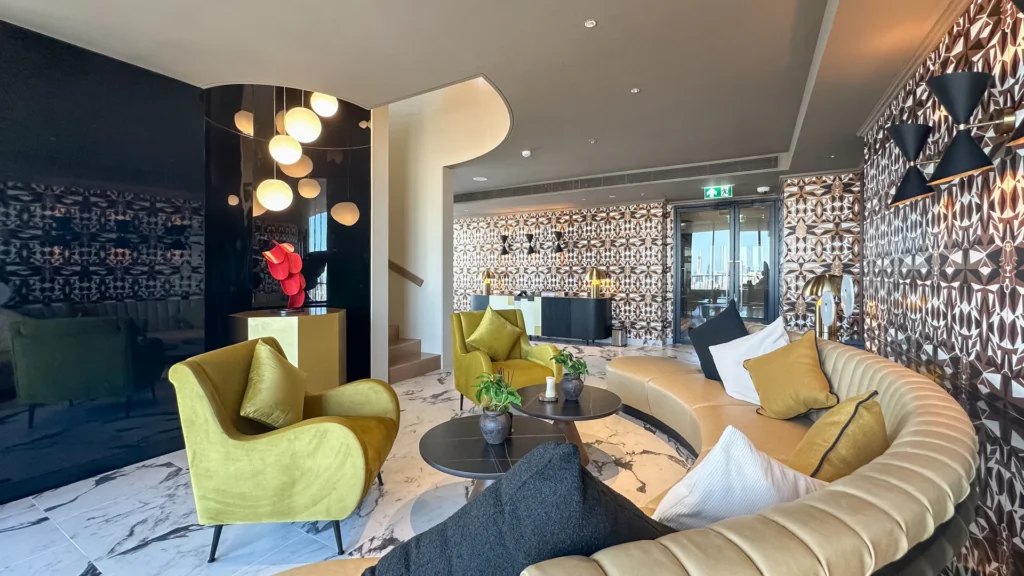 Noble Form Thonglor: views from residences