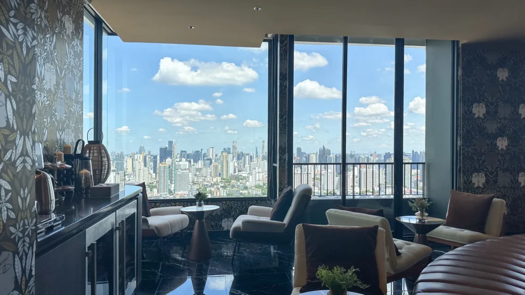Noble Form Thonglor: views from residences