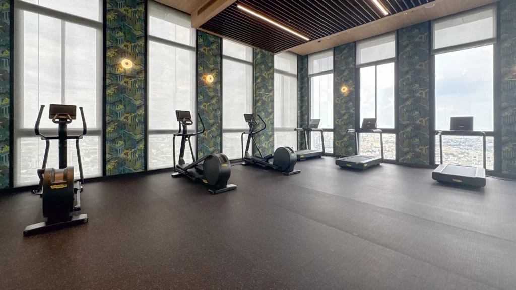 Noble Form Thonglor: gym