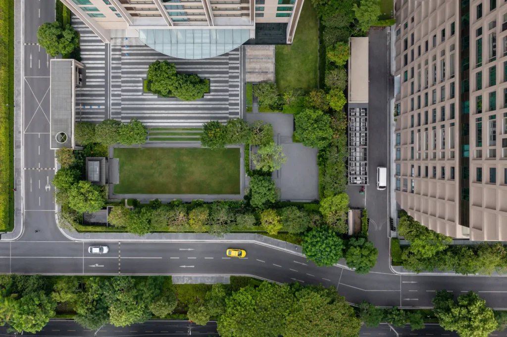 The Residences at Sindhorn Kempinski: grounds and amenities