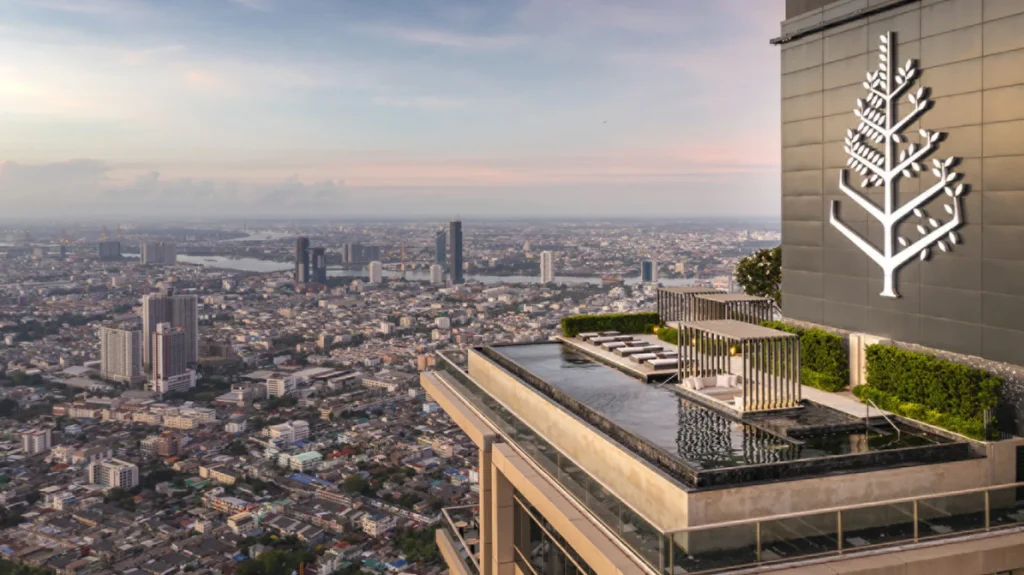 Four Seasons Private Residences: facade