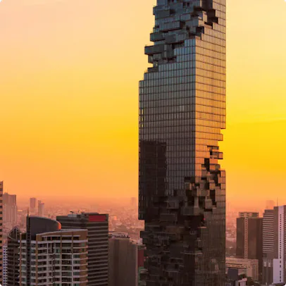The Ritz-Carlton Residences: facade