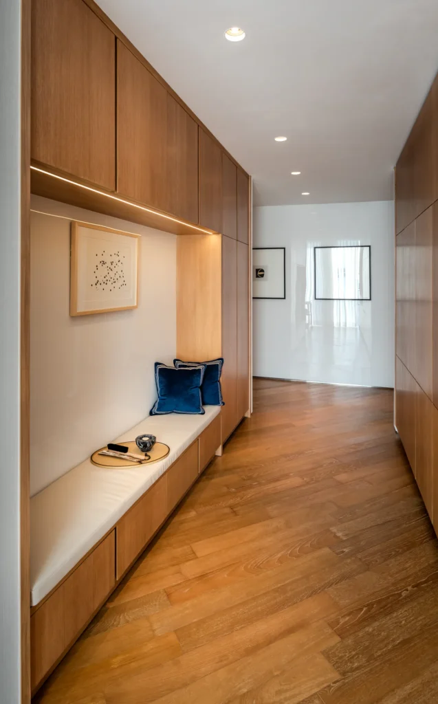 Duplex interior 21