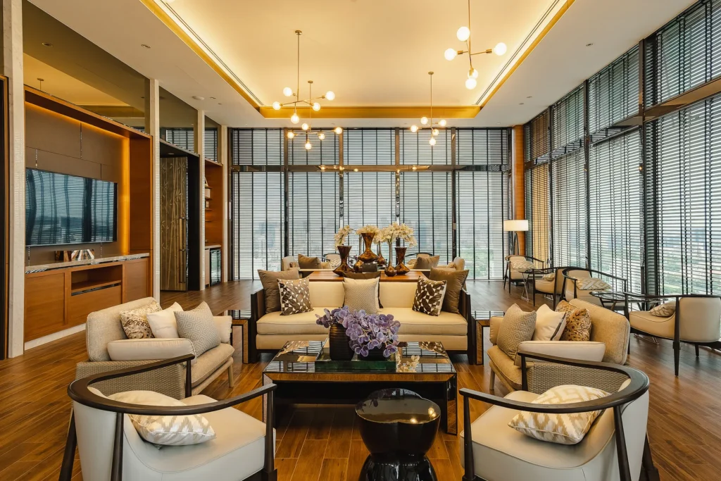 The Residences at Sindhorn Kempinski: facade