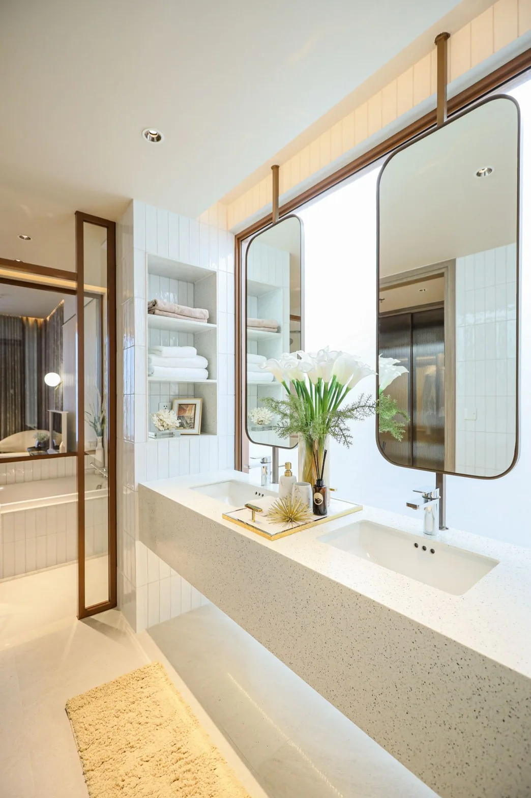 Arom Jomtien — 2 bedrooms, 84 sq.m, 39 fl
