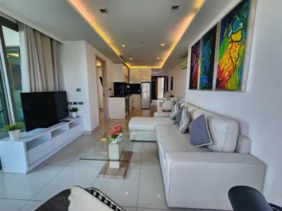 1-Bedroom Condo 65 sq.m in Wongamat Tower Pattaya — Wongamat Area