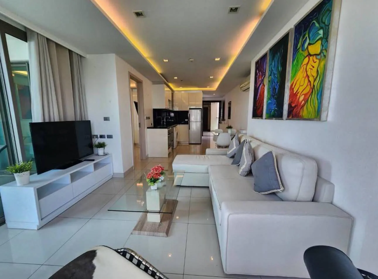 1-Bedroom Condo 65 sq.m in Wongamat Tower Pattaya — Wongamat Area