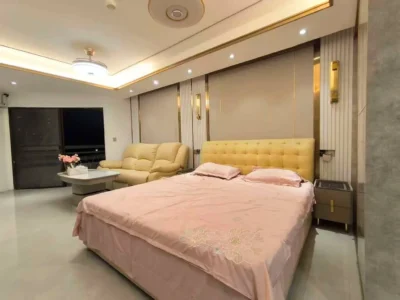 Studio Condo 40 sq.m in Kieng Talay Condotel Pratumnak — Partial Sea View