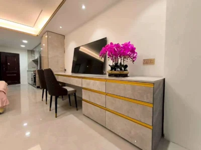 Studio Condo 40 sq.m in Kieng Talay Condotel Pratumnak — Partial Sea View