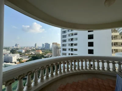 Sky Beach Condominium Pattaya — Condos Near Wongamat Beach