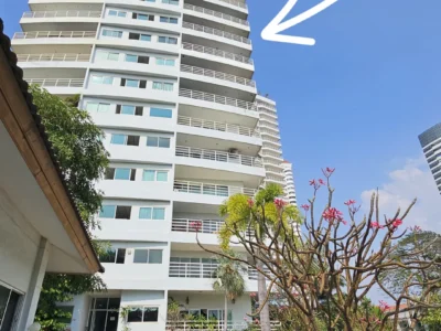 2-Bedroom Condo 141 sq.m in View Talay 7 Pattaya — Sea View