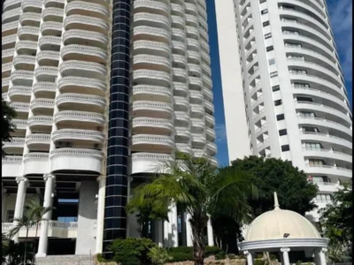 1-Bedroom Condo 93 sq.m in Sky Beach Condominium Pattaya — Sea View