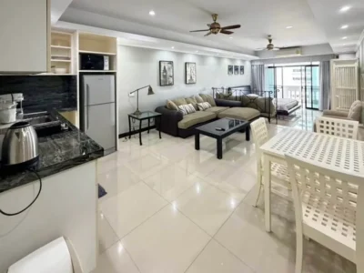 Jomtien Complex Condotel Pattaya | 67 sqm Sea View Studio