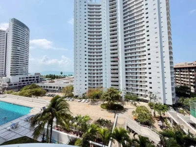 Jomtien Complex Condotel Pattaya | 67 sqm Sea View Studio