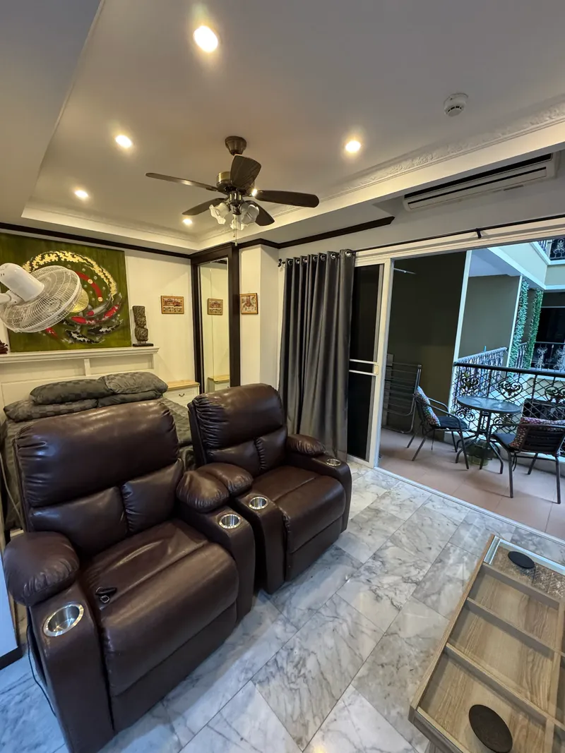 Siam Oriental Twins — Studio, 30 m²