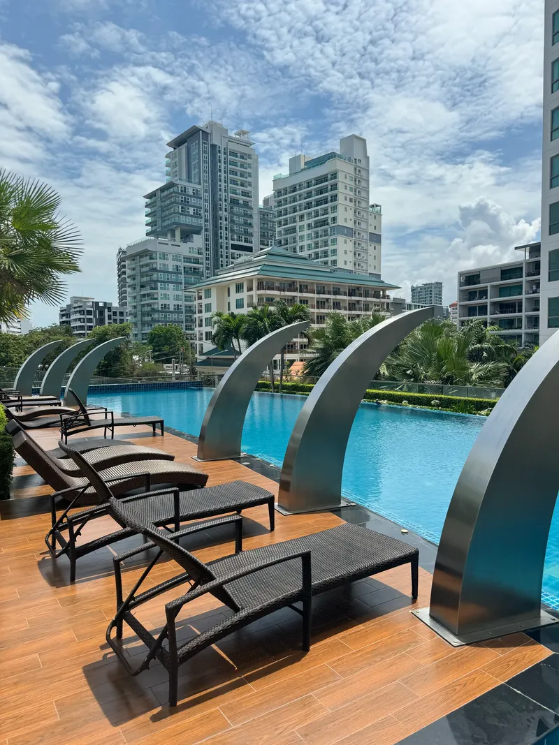 Peak Towers — 1 bedroom, 43 m²